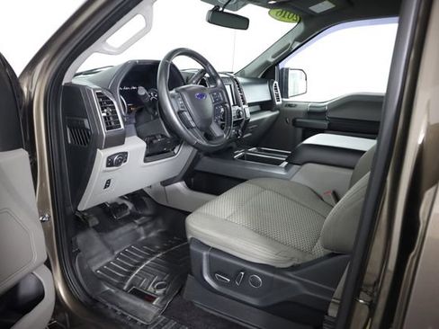 Used 2016 Ford F150 XLT w/ Equipment Group 302A Luxury AWD/4WD image 28
