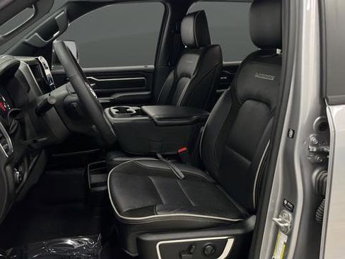 Used 2025 RAM 1500 Laramie image 9