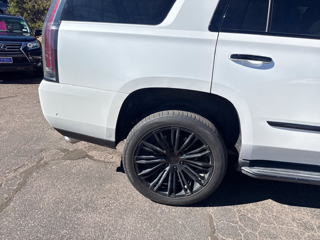 Used 2019 Cadillac Escalade Luxury RWD image 35
