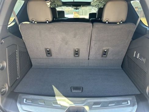 Certified 2024 Chevrolet Tahoe High Country w/ Advanced Technology Package image 28