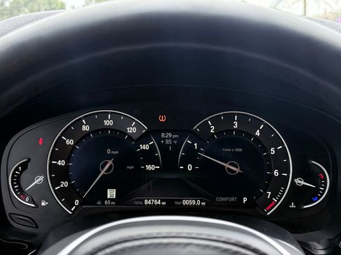 Used 2019 BMW 540i w/ M Sport Package image 28