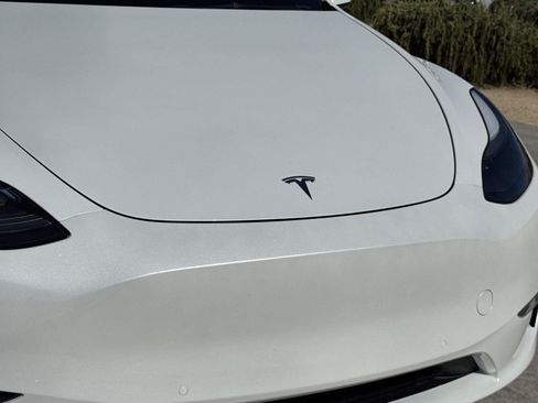 Used 2022 Tesla Model Y Performance AWD/4WD image 8