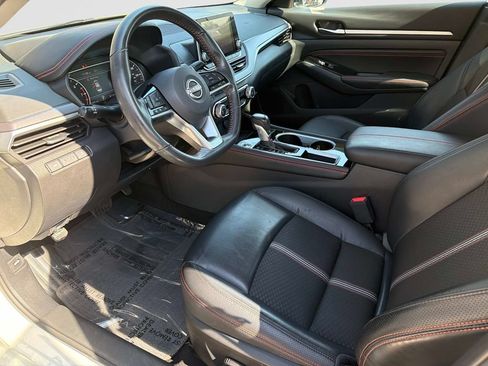 Used 2023 Nissan Altima 2.5 SR FWD image 22
