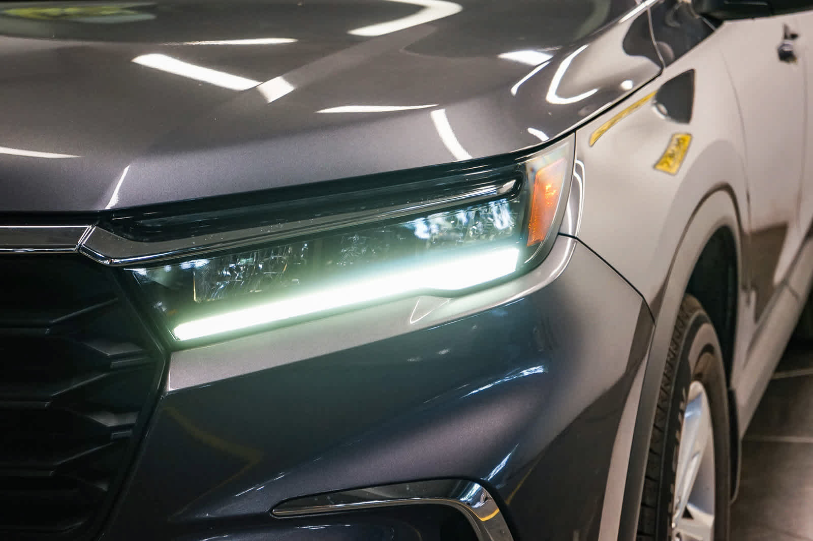 Used 2023 Honda Pilot LX image 4