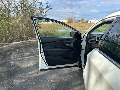 Used 2020 Nissan Murano Platinum w/ Cargo Package image 10