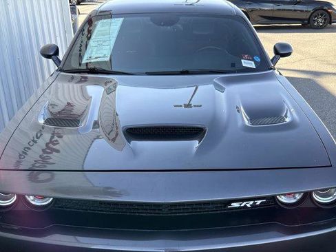 Used 2016 Dodge Challenger SRT Hellcat image 12