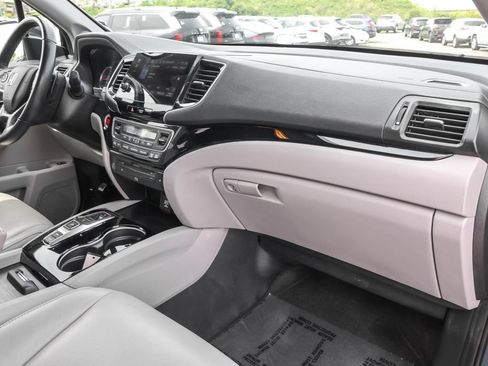 Used 2019 Honda Pilot Touring image 39