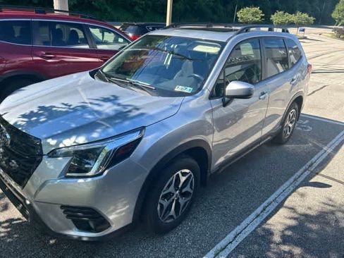 Used 2023 Subaru Forester Premium AWD/4WD image 17
