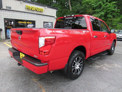 Used 2021 Nissan Titan SV w/ Accessory Utility Package RWD image 7