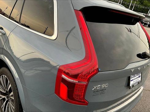 Used 2021 Volvo XC90 T6 Momentum AWD/4WD image 27
