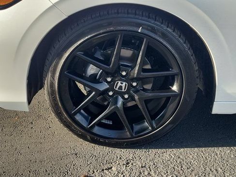 Used 2025 Honda Civic Sport image 27