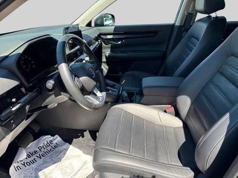 Used 2023 Honda CR-V EX-L image 3