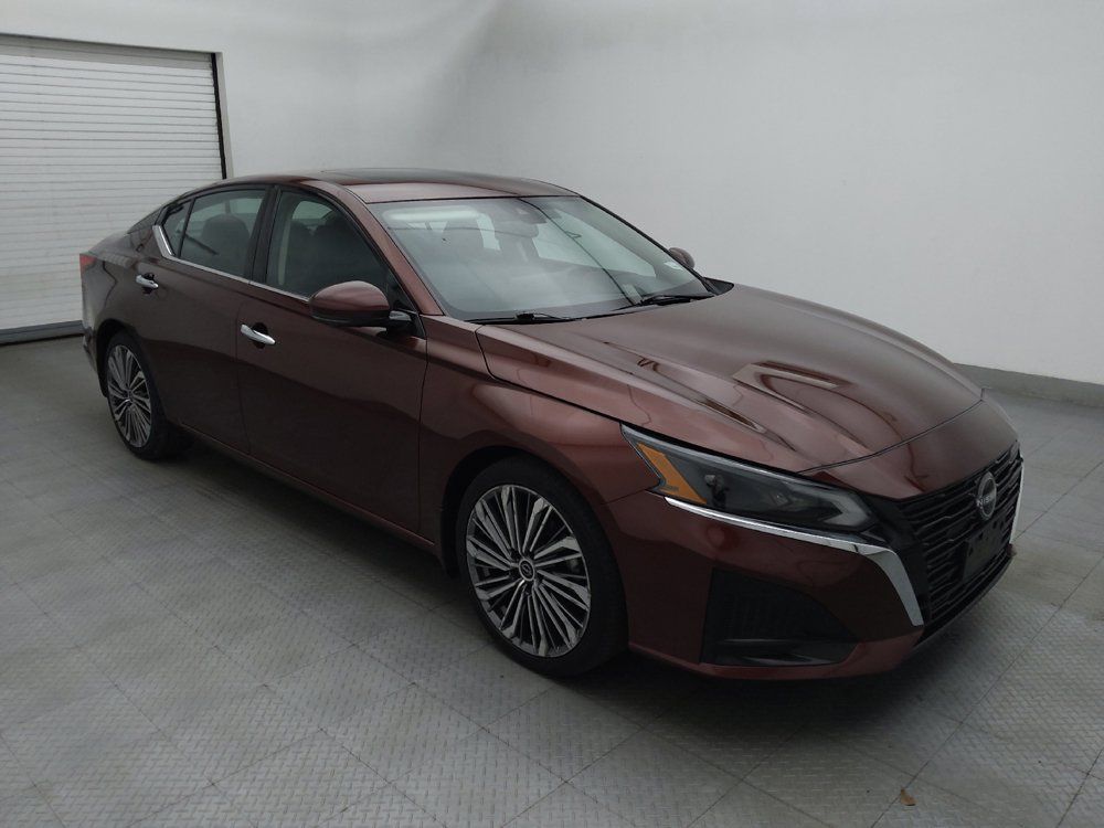 Used 2023 Nissan Altima 2.5 SL FWD image 13