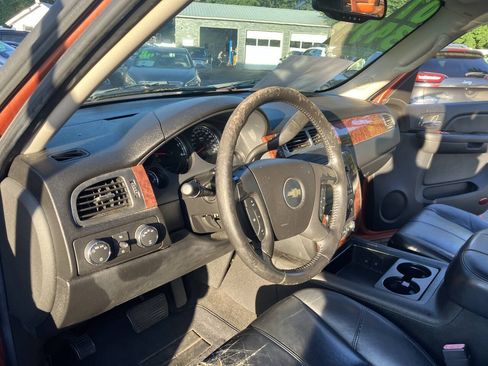Used 2007 Chevrolet Avalanche LTZ w/ LTZ Preferred Equipment Group AWD/4WD image 21