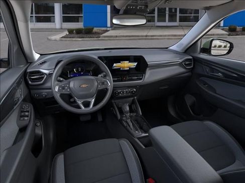 New 2026 Chevrolet TrailBlazer LT w/ Convenience Package FWD image 15