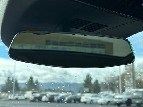 Certified 2024 Cadillac Lyriq Tech w/ Driver Assist Package image 25