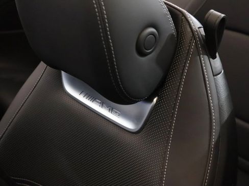 Used 2022 Mercedes-Benz SL 55 AMG 4MATIC w/ Driver Assistance Package image 19