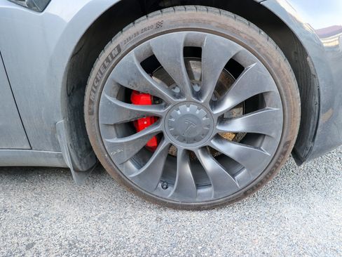 Used 2023 Tesla Model 3 Performance image 13