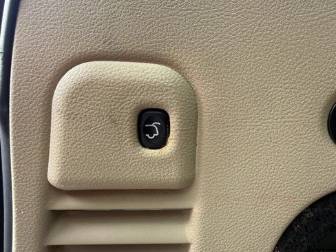 Used 2015 Jeep Grand Cherokee Limited AWD/4WD image 24