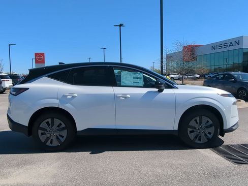 New 2025 Nissan Murano SL image 2