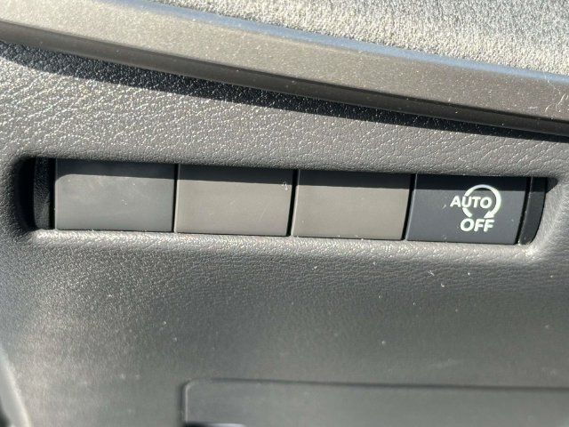 Used 2026 Nissan Kicks SV FWD image 14
