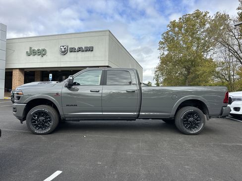 New 2026 RAM 3500 Limited image 25