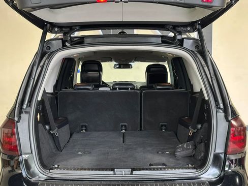 Used 2015 Mercedes-Benz GL 550 4MATIC image 9