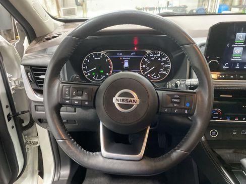 Used 2021 Nissan Rogue SL w/ Premium Package image 22