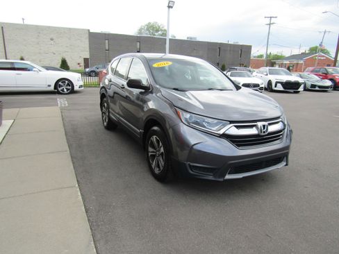 Used 2018 Honda CR-V LX image 4