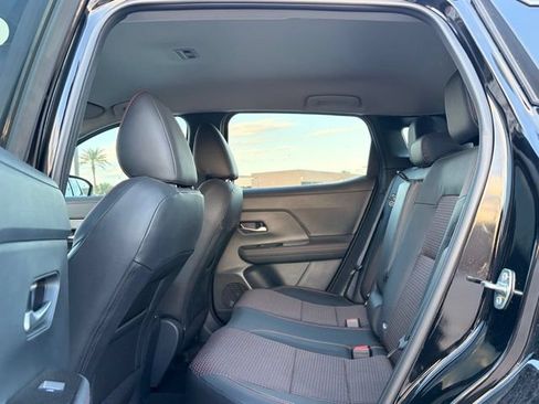 Used 2025 Nissan Kicks SR FWD image 18