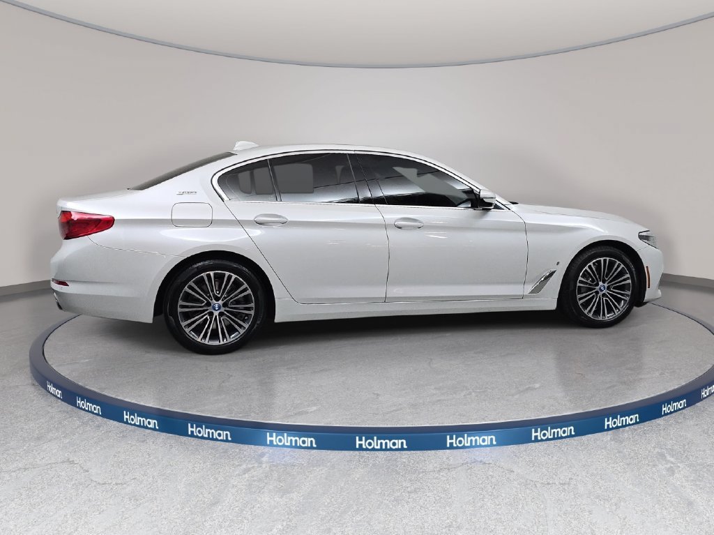 Used 2019 BMW 530e xDrive w/ Convenience Package AWD/4WD image 5