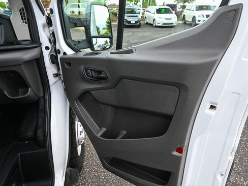 Used 2025 Ford Transit 250 148 Medium Roof Extended AWD w/ Load Area Protection Package image 22