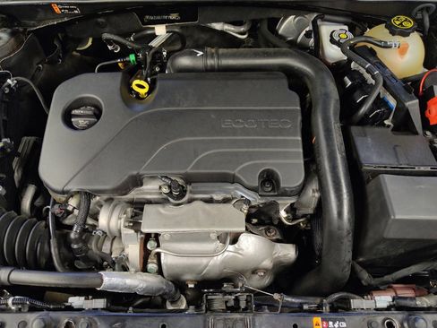 Used 2022 Chevrolet Malibu RS FWD image 30