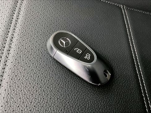 Used 2026 Mercedes-Benz C 300 Sedan image 12