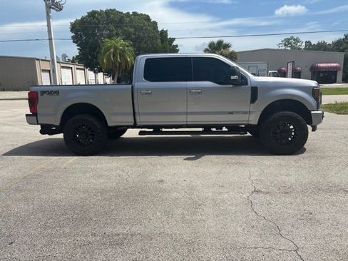 Used 2022 Ford F250 Lariat w/ Black Appearance Package AWD/4WD image 3