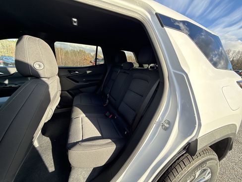 New 2025 Chevrolet Equinox LT w/ Safety and Technology Package image 58