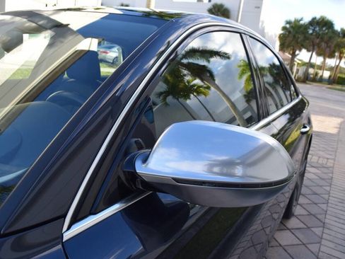 Used 2015 Audi S8 image 32