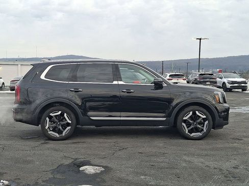 Certified 2023 Kia Telluride S image 7