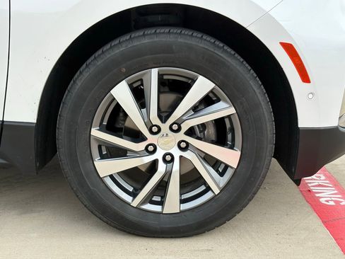 Certified 2024 Chevrolet Equinox Premier FWD image 10