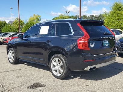 Used 2021 Volvo XC90 T5 Momentum w/ Climate Package