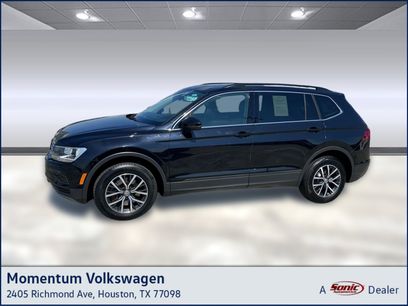 Used 2019 Volkswagen Tiguan SE w/ Panoramic Sunroof Package