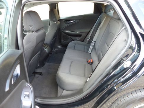 Used 2020 Chevrolet Malibu LS FWD image 31