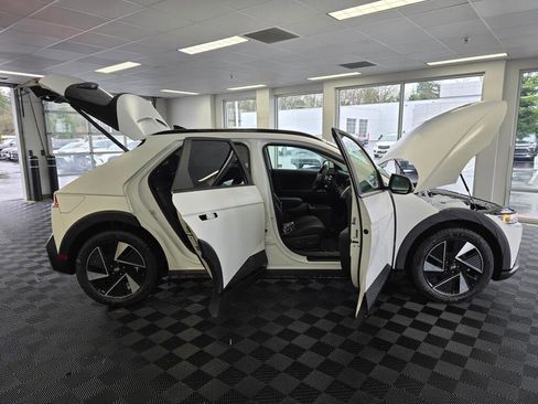 New 2025 Hyundai Ioniq 5 SEL AWD/4WD image 14