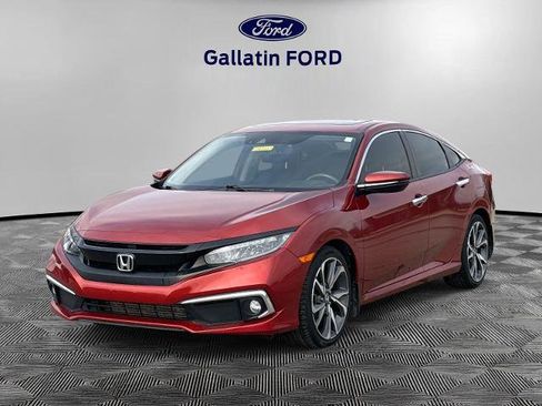 Used 2019 Honda Civic Touring image 1