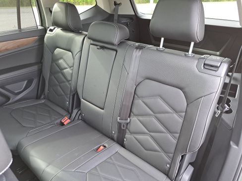 New 2026 Volkswagen Atlas SE image 15