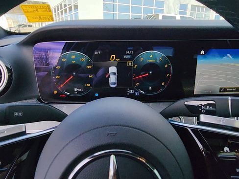 Used 2021 Mercedes-Benz E 350 4MATIC Sedan image 25