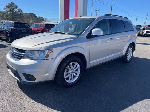 Used 2013 Dodge Journey SXT w/ Flexible Seating Group image 5