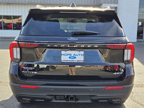 New 2026 Ford Explorer Active image 5