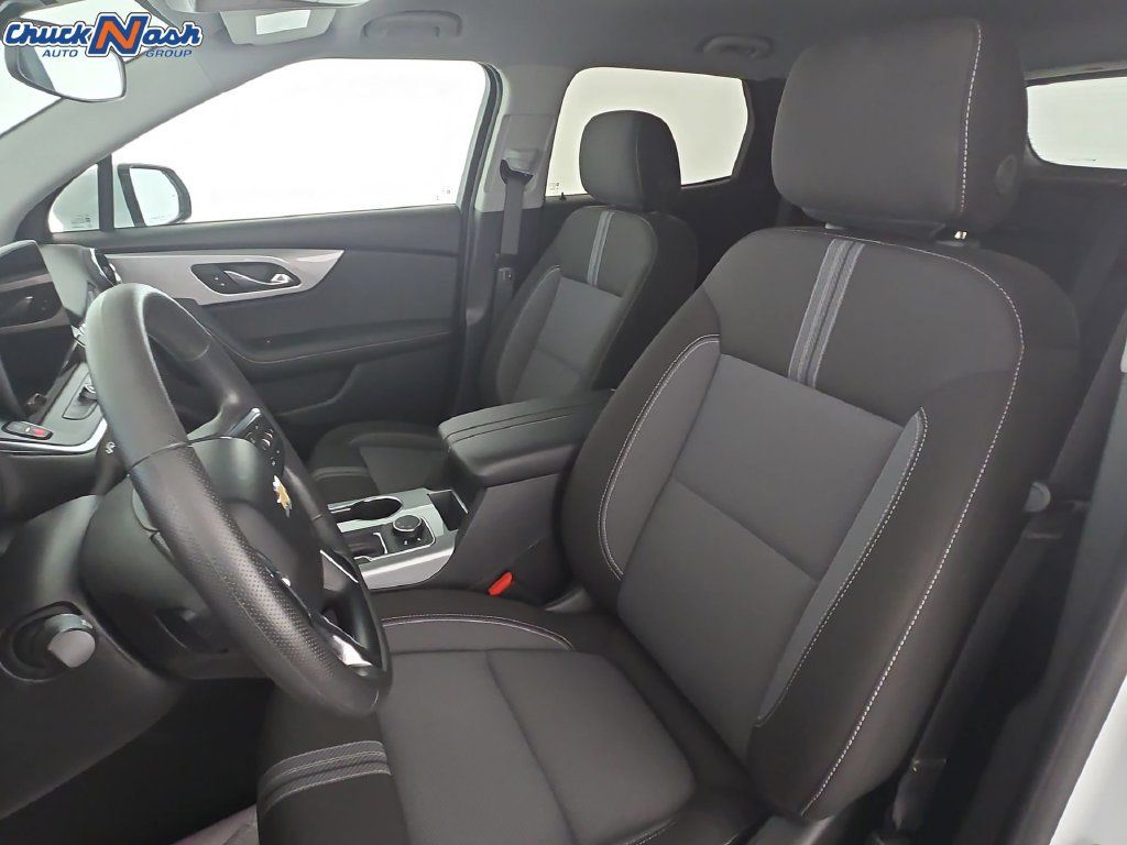Certified 2026 Chevrolet Blazer LT FWD image 24