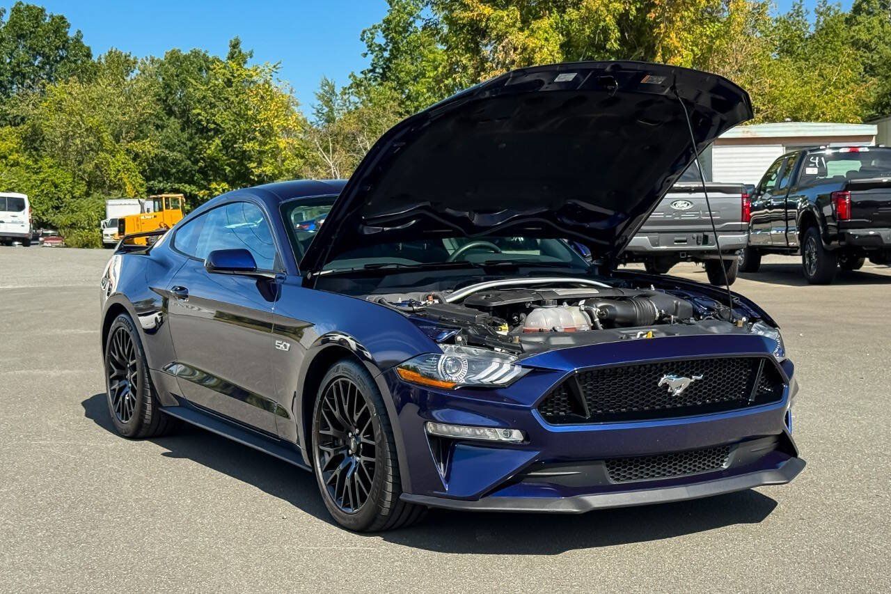 Used 2020 Ford Mustang GT w/ GT Performance Package RWD image 11